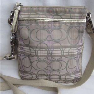 100% AUTHENTIC Coach Tartain Plaid crossbody bag💜